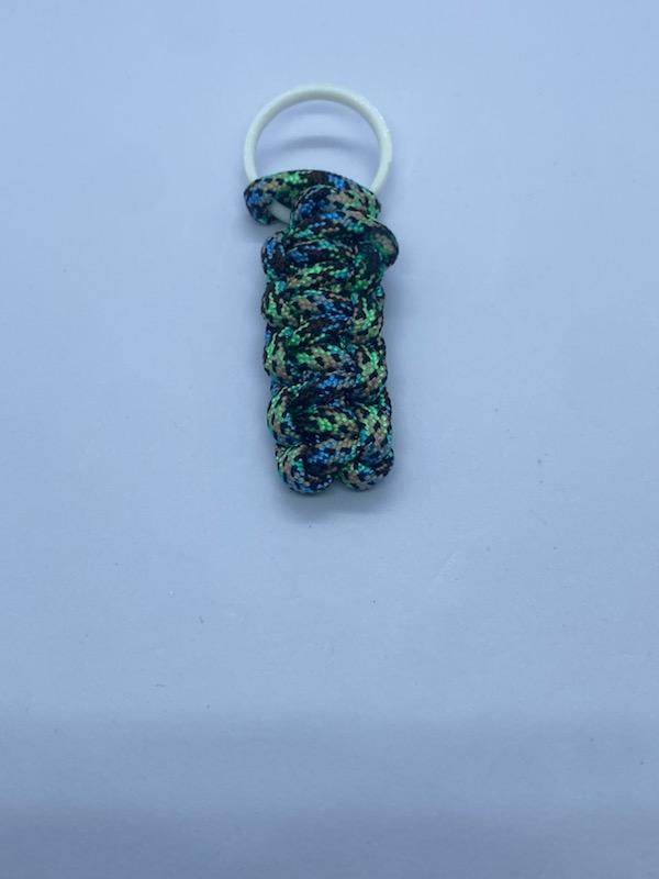 paracord keychain / zipper pull