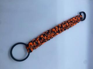 paracord keychain / zipper pull