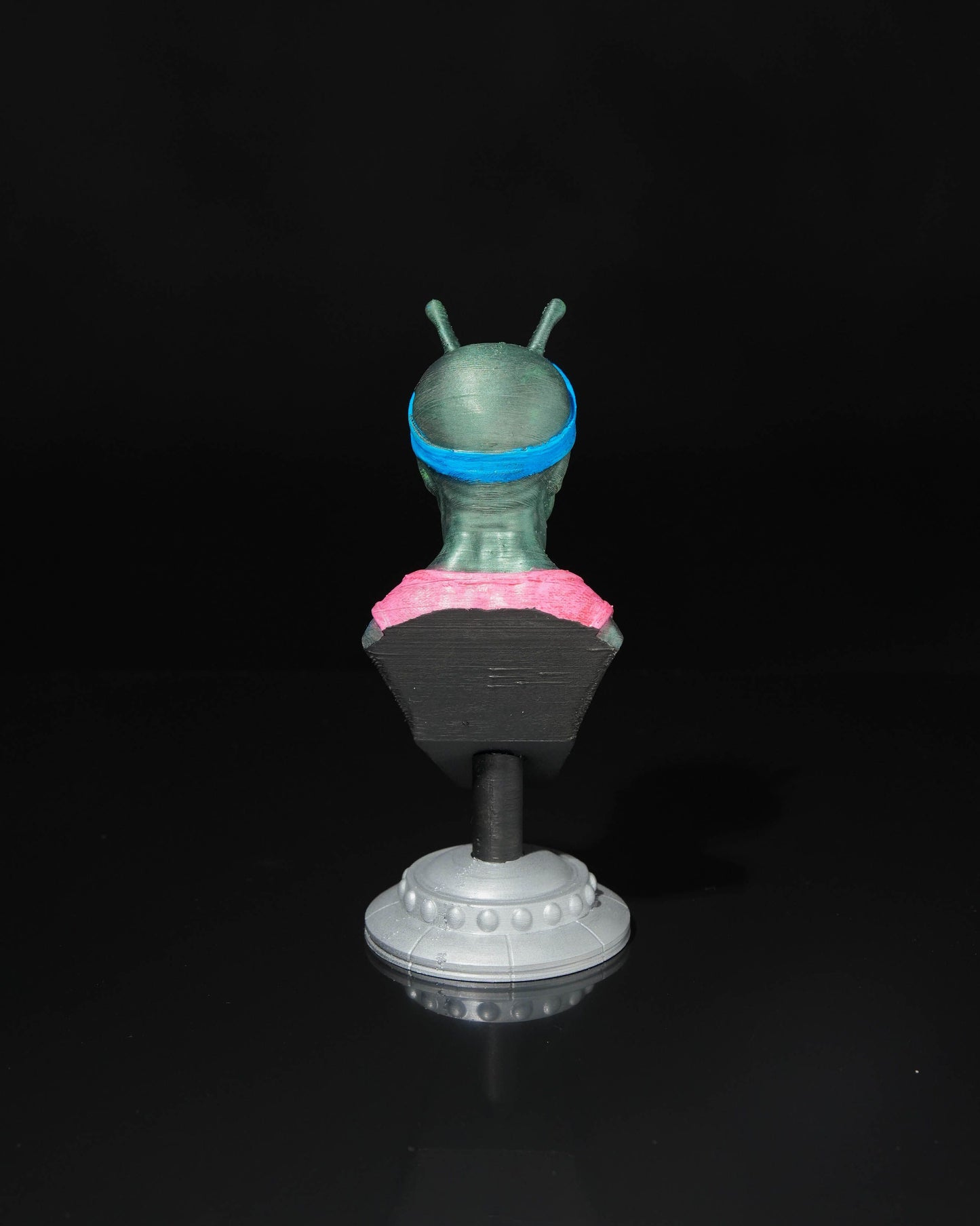 Alien tourist bust Kevin