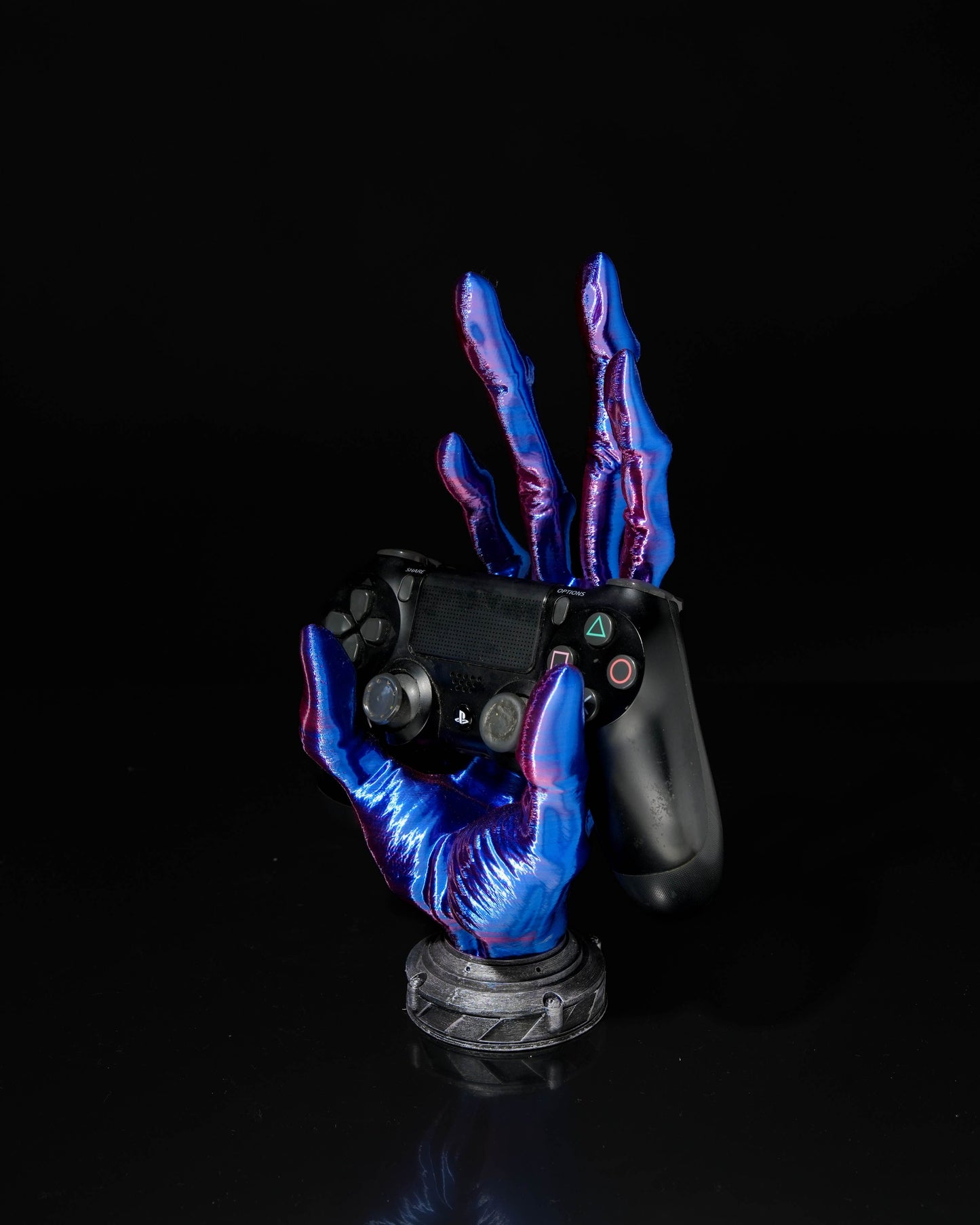 6 finger alien hand video game controller/ phone holder