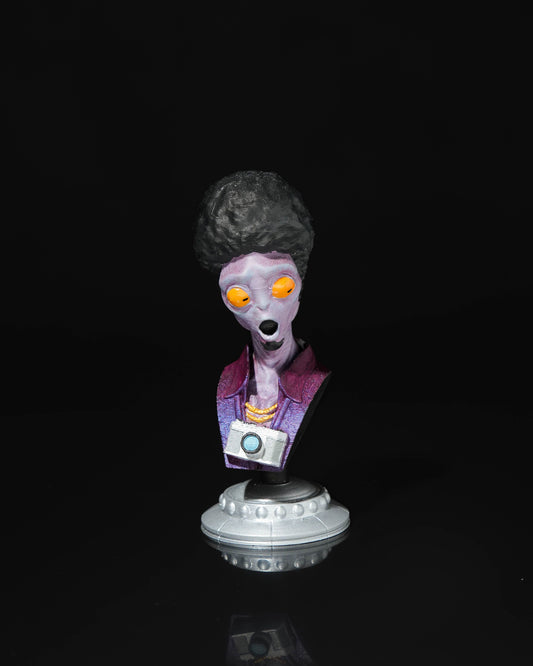 Alien tourist bust Paul